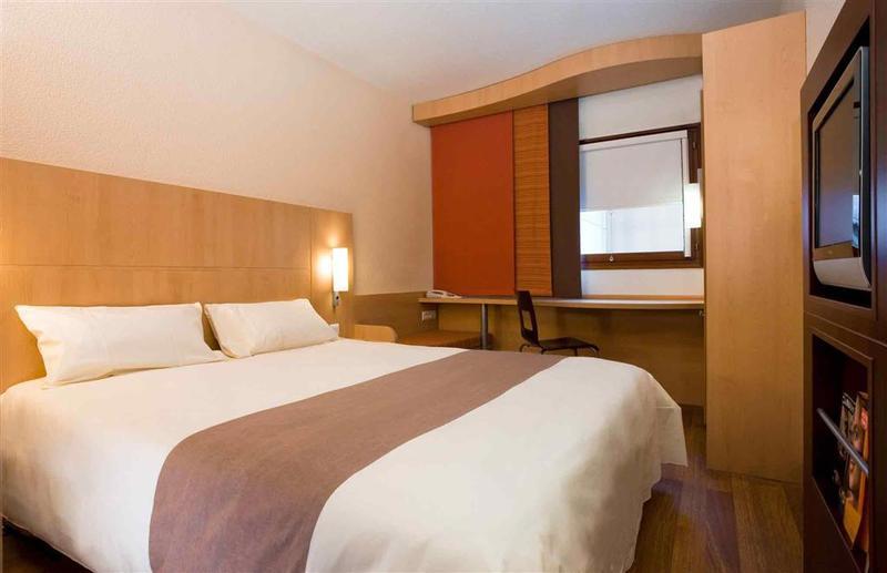 Ibis Budget Paris Porte D'Italie Est Le Kremlin-Bicêtre Esterno foto